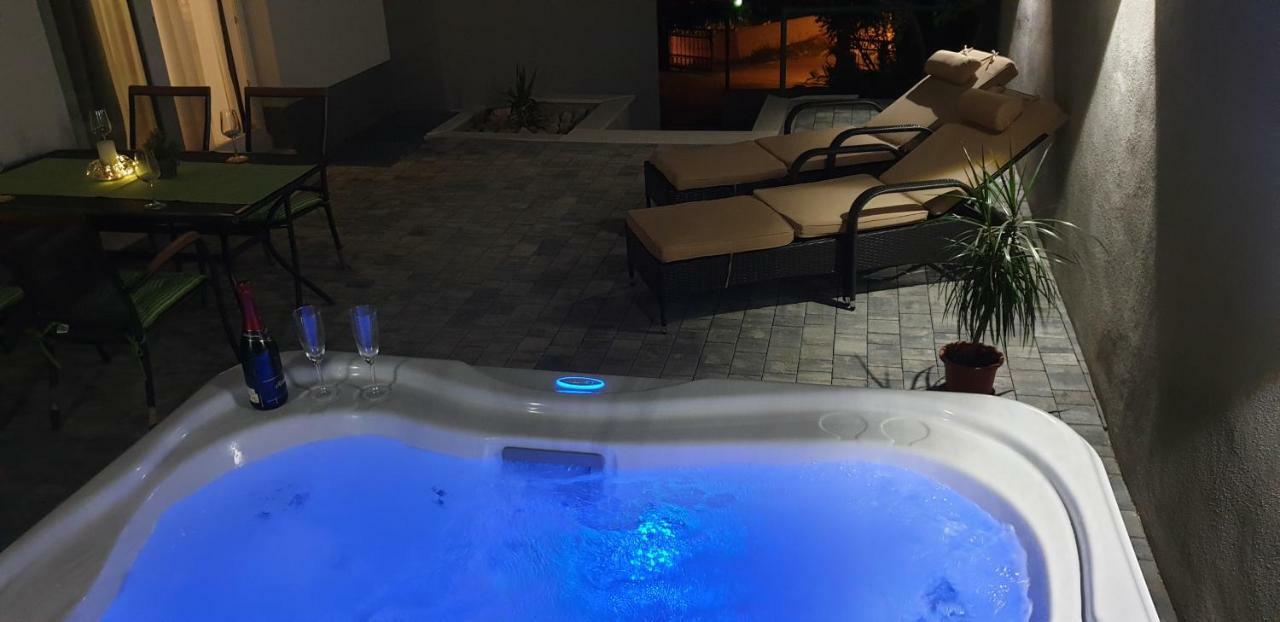 Apartman Malu Makarska Esterno foto
